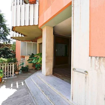 Con Patio A Trastevere דירה *